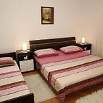 Vila&zora Vodice
