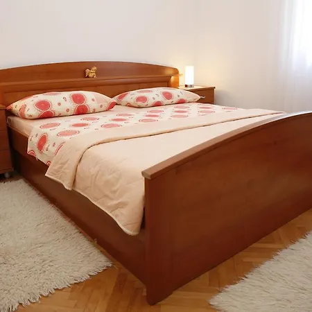Vila&zora Vodice