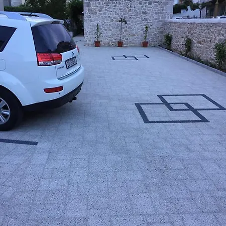 Vila&zora Apartman